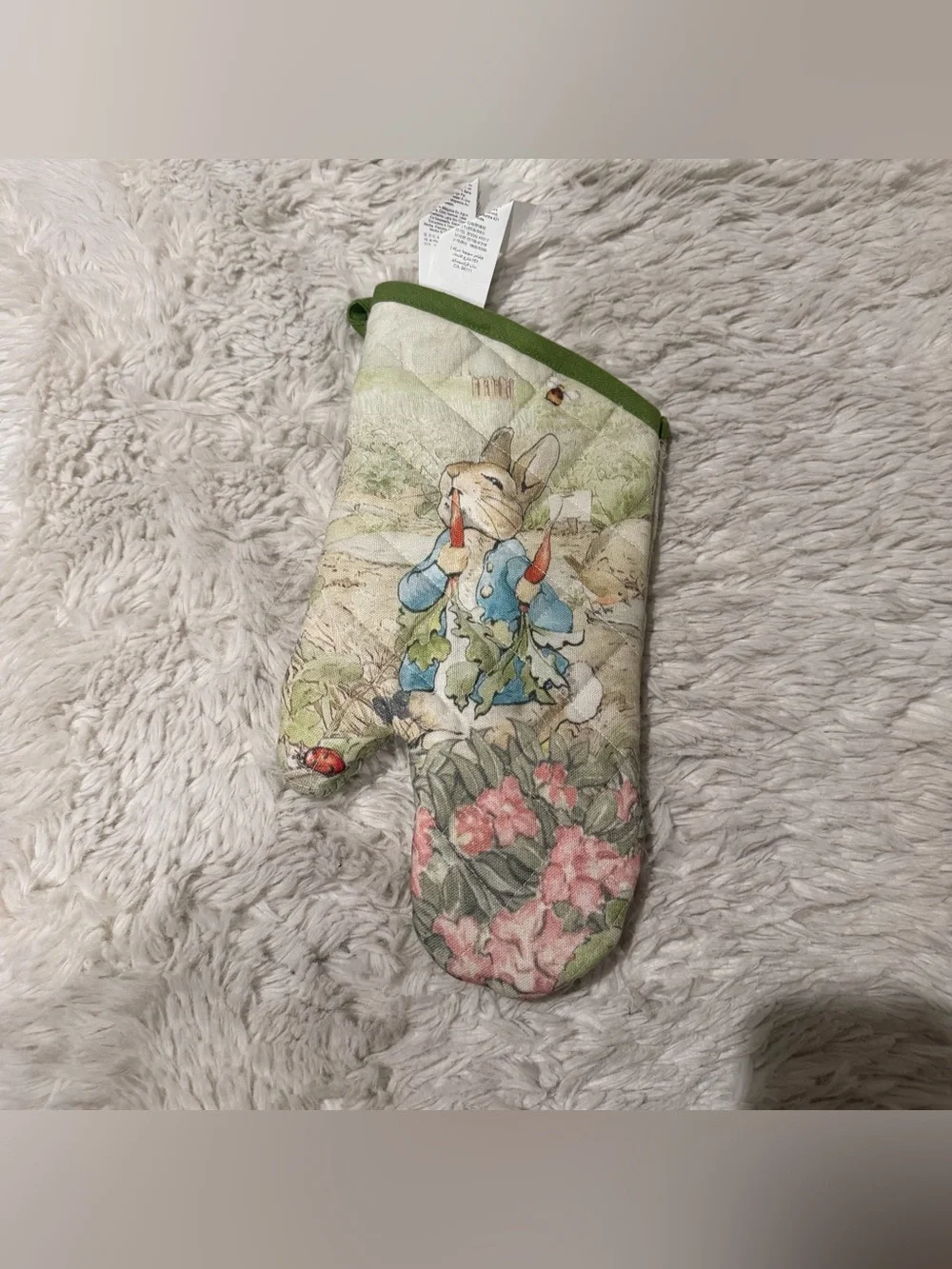 Peter Rabbit x Williams Sonoma Oven Mitt & Potholder Set  share